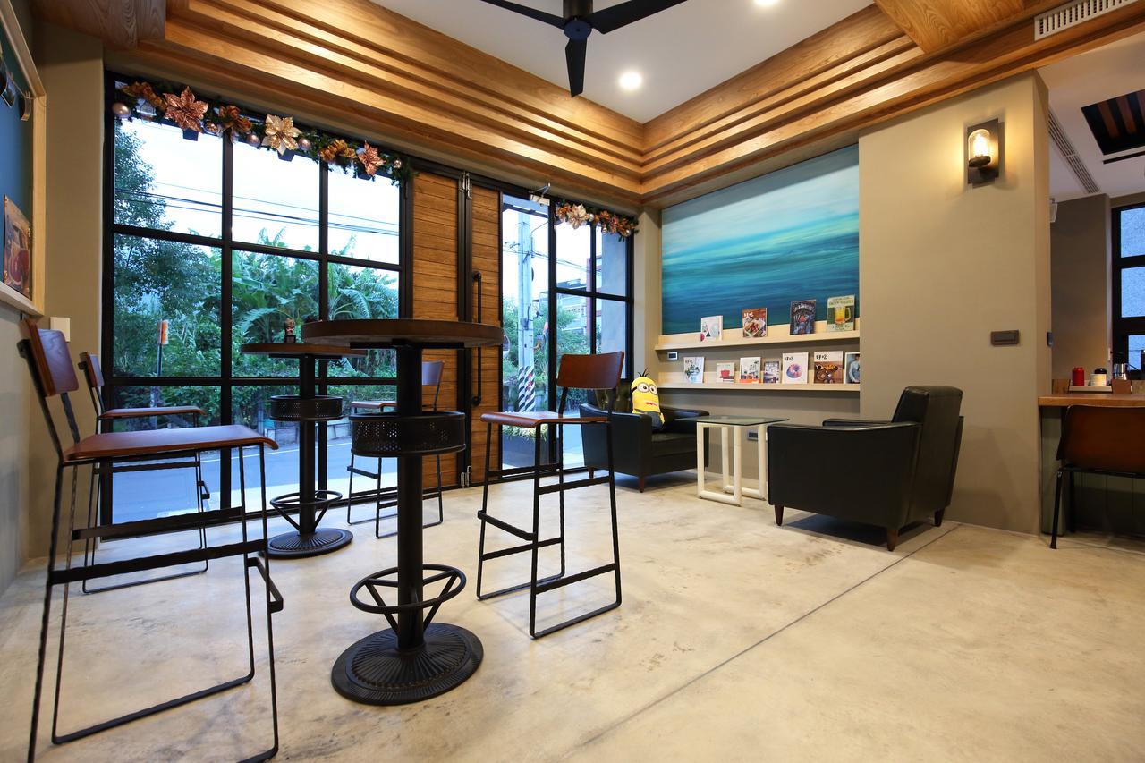 Midori Hostel Kota Hualien Bagian luar foto
