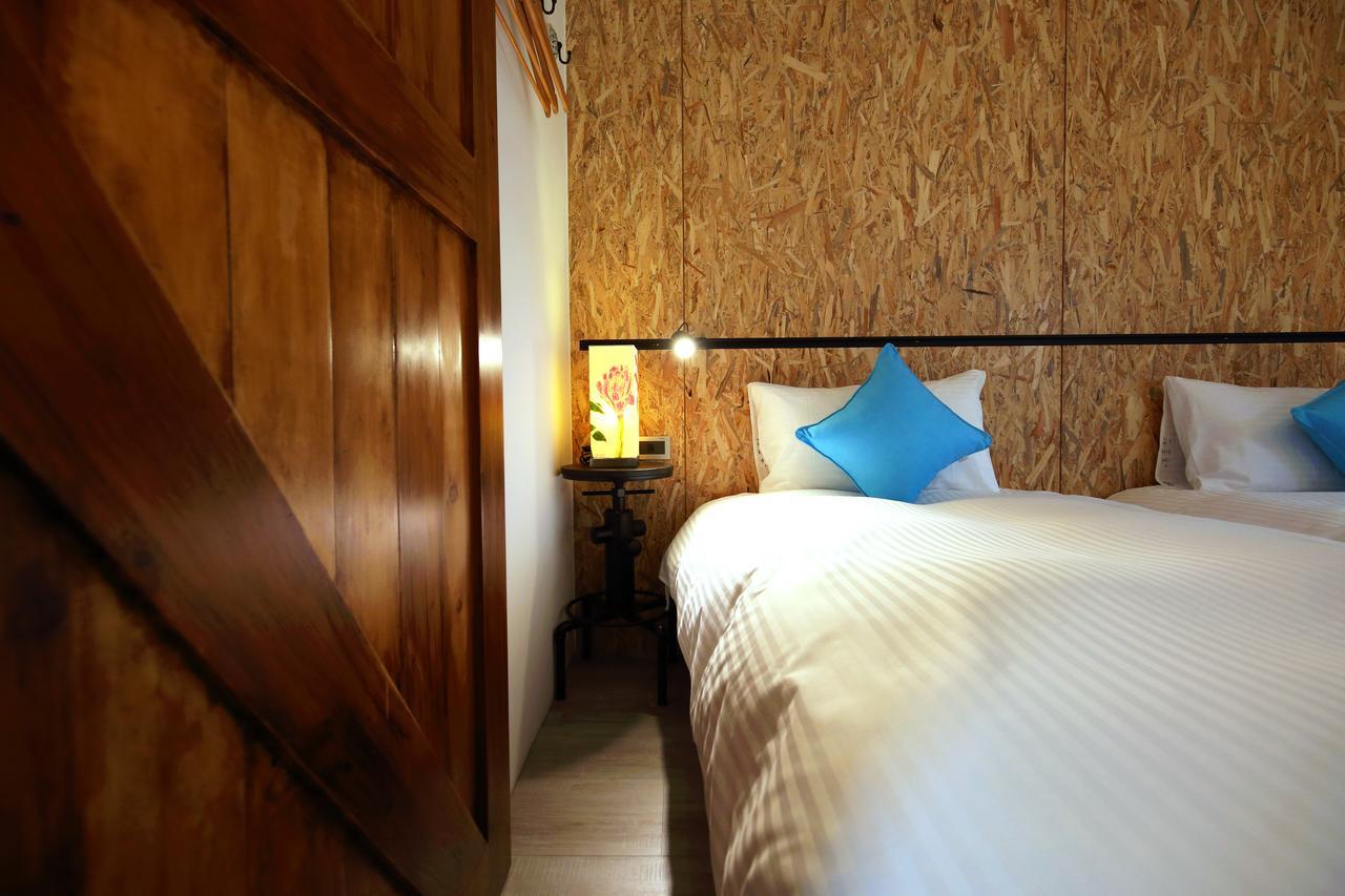 Midori Hostel Kota Hualien Bagian luar foto
